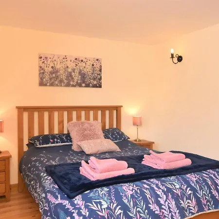 1 Bed In Bude 53031 Holiday home *